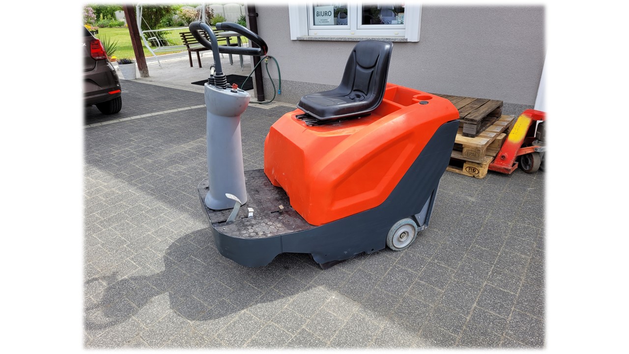 Zamiatarka Hako Jonas800E - obrazek 2